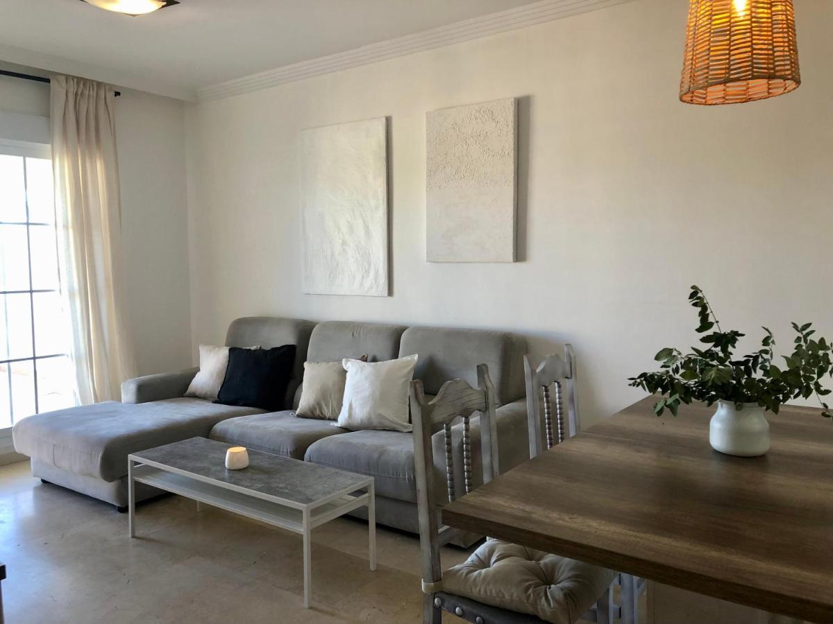 Ellie'S Hus 2 Daire Benalmádena Dış mekan fotoğraf