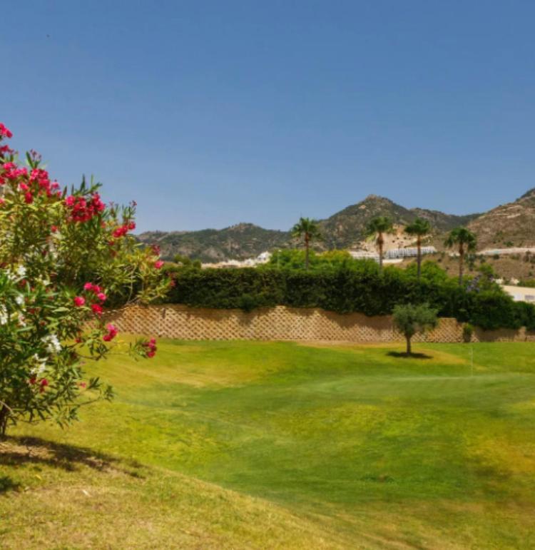 Ellie'S Hus 2 Daire Benalmádena Dış mekan fotoğraf